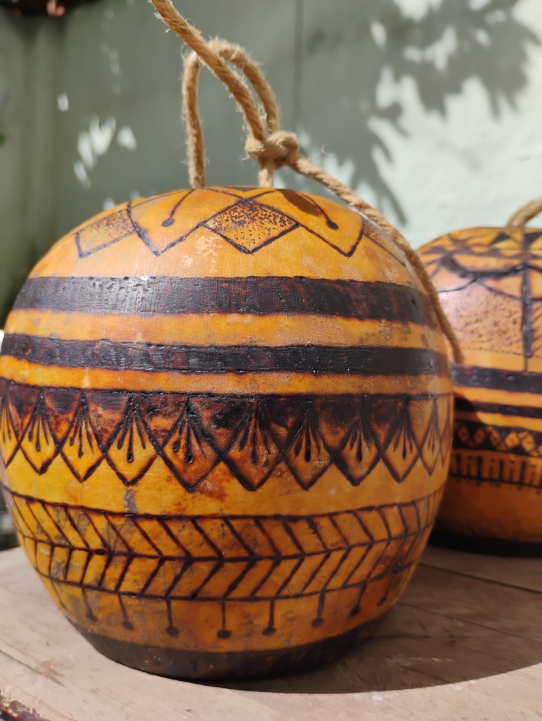 Pirografia em cabaças